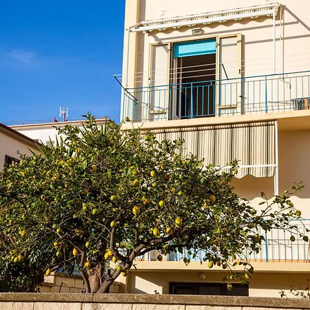 Appartamento Il Limone Zona Centrale Vista Mare San Vincenzo Eksteriør billede